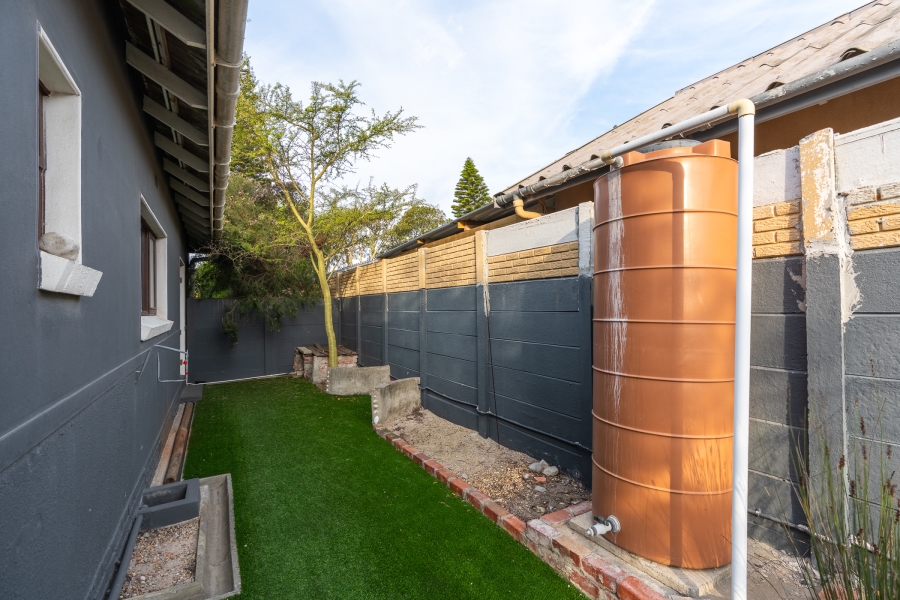 4 Bedroom Property for Sale in Thornton Western Cape